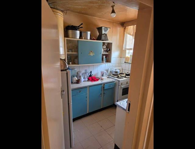 1.5 BEDROOM APARTMENT FOR SALE IN SUNNYSIDE